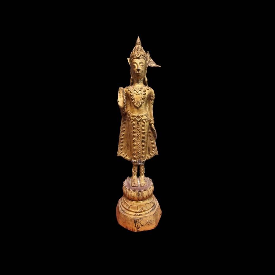 พระพุทธรูปทรงเครื่อง ปางห้ามสมุทร