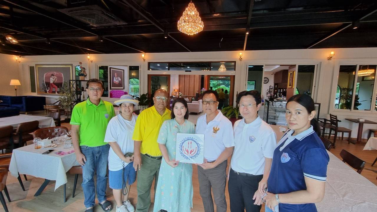 มุมพระเครื่องภายในร้าน
